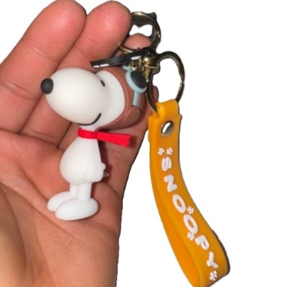 Snoopy Pilot Figure Keychain with Wrist Strap - Picture 2 of 4